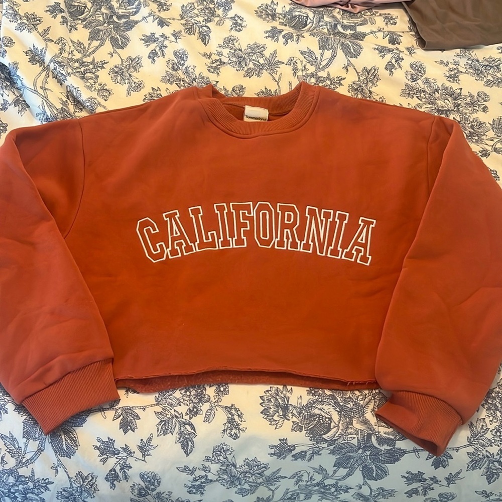 Summerland California crop sweatshirt‎
